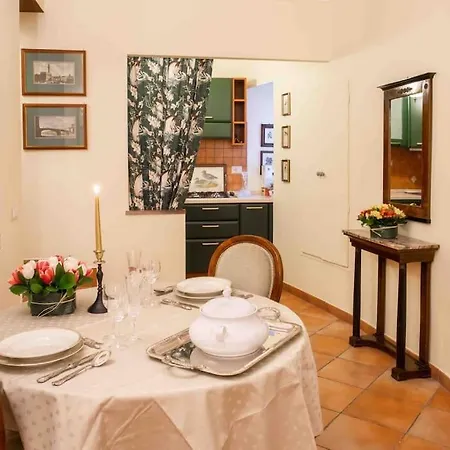 Torre Delle Rondini *