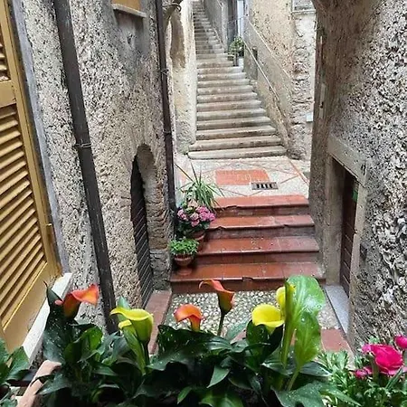 Torre Delle Rondini Appartamento *