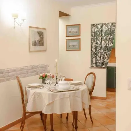 Torre Delle Rondini *