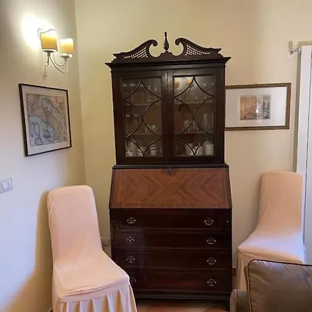 Torre Delle Rondini Apartment *